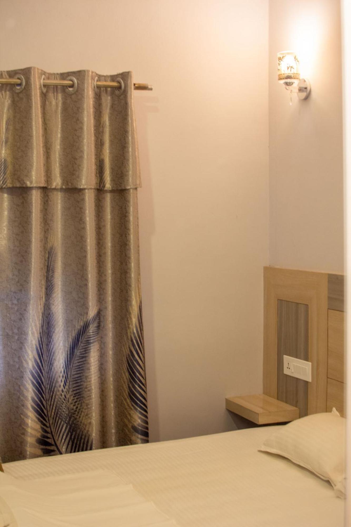 Galaxy Guest House Bhairāhawā Δωμάτιο φωτογραφία
