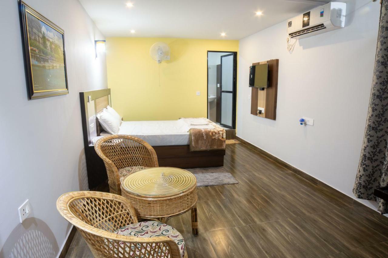 Galaxy Guest House Bhairāhawā Εξωτερικό φωτογραφία